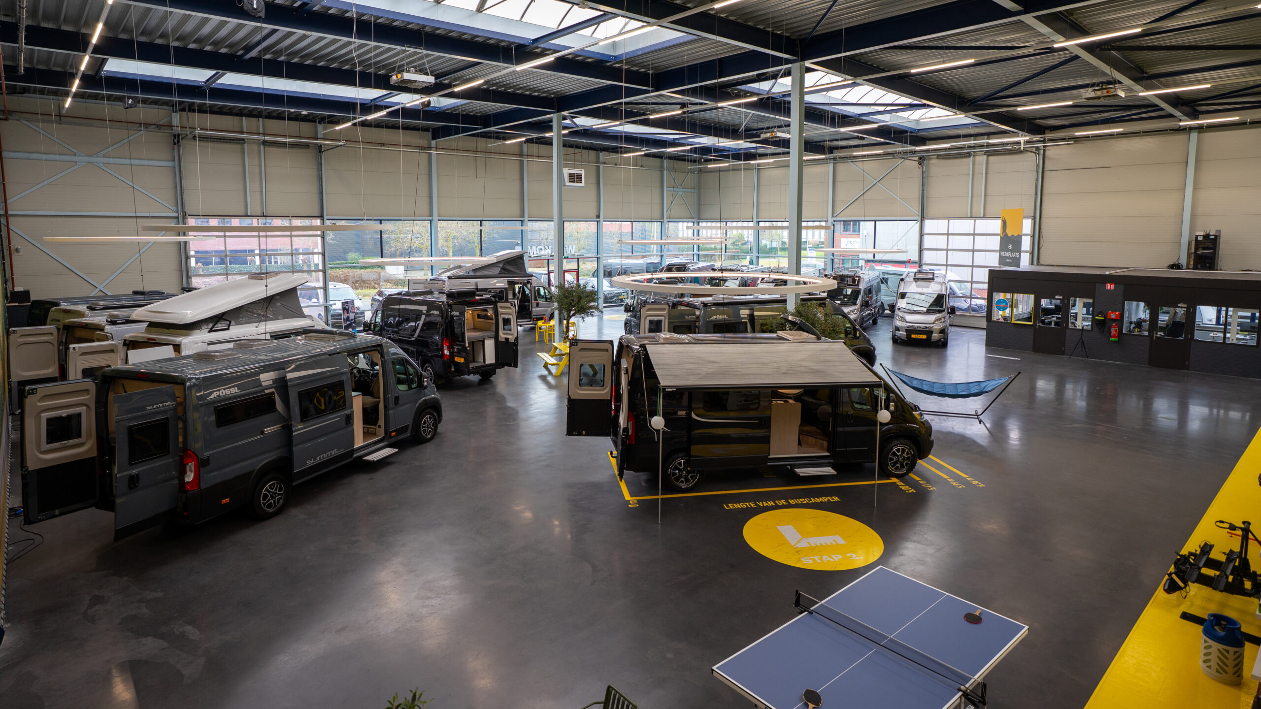 Showroom Buscamper Nederland Buscamper met automaat te koop