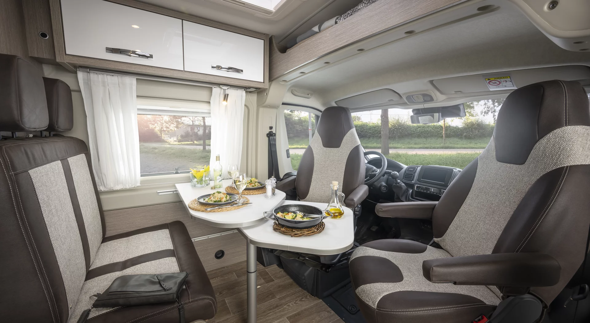 Zitgroep in de Pössl Roadcruiser