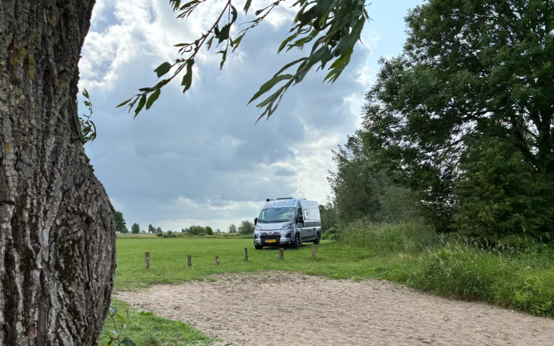 Buscamper vs bestelbus: wat is vandaag een verstandige keuze?