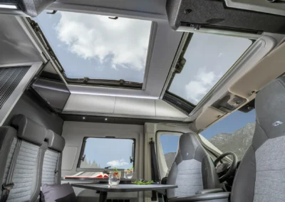 Twin Supreme 640 SPB sunroof