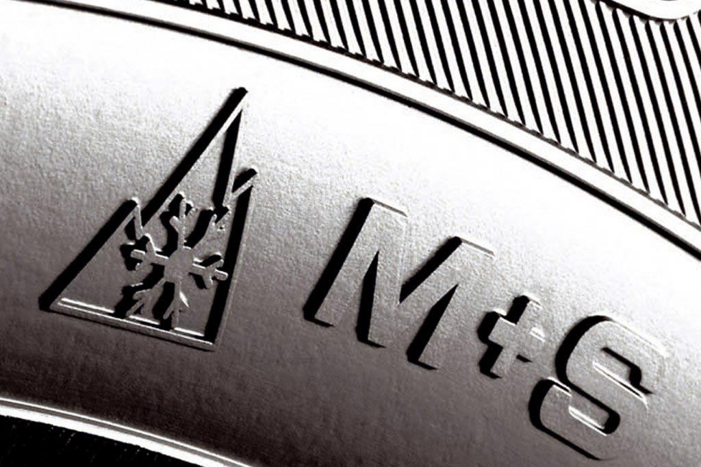 sneeuwvloksymbool, ook wel het 3PMSF-symbool (Three Peak Mountain Snowflake) sneeuwvloksymbool, ook wel het 3PMSF-symbool (Three Peak Mountain Snowflake)