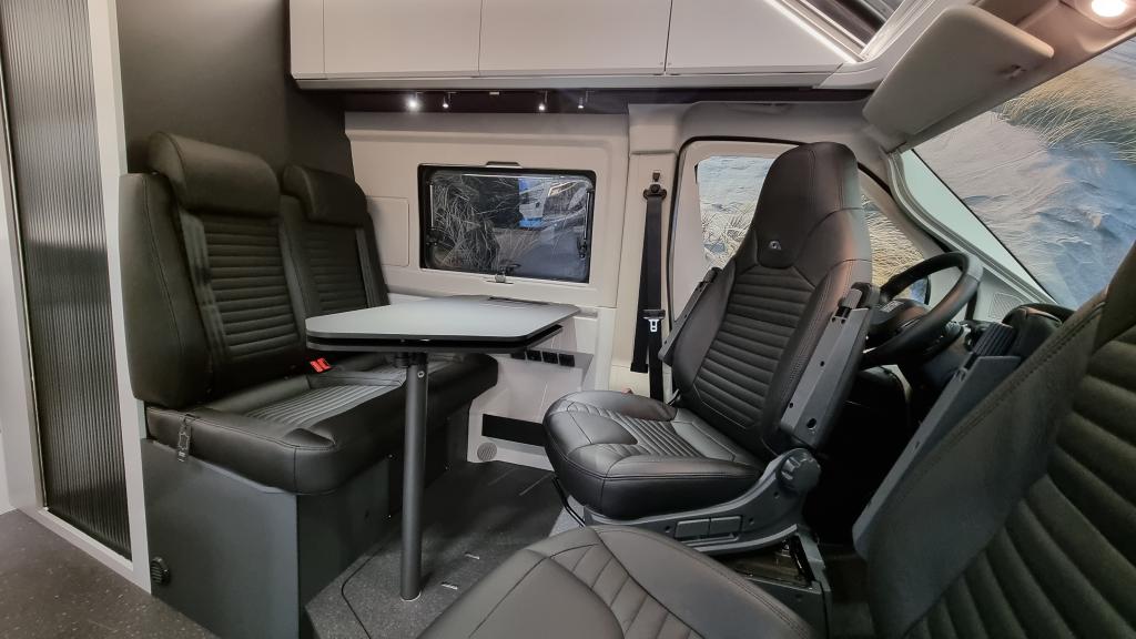 adria-twin-sports-640-sgx-2