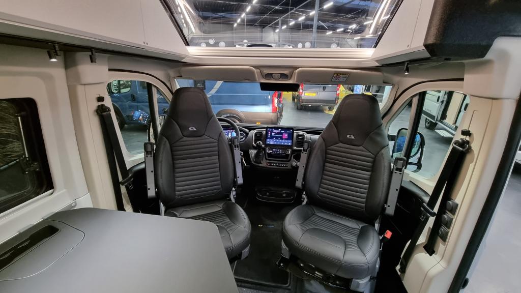 adria-twin-sports-640-sgx-16