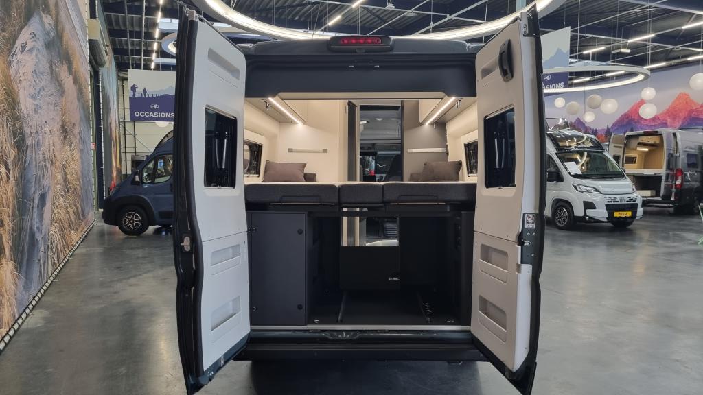 adria-twin-supreme-640-slb-11