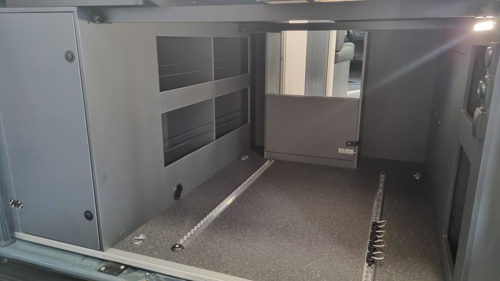 adria-twin-supreme-640-slb-12