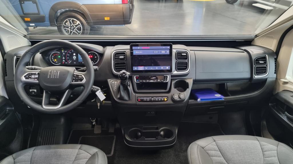 adria-twin-supreme-640-slb-16