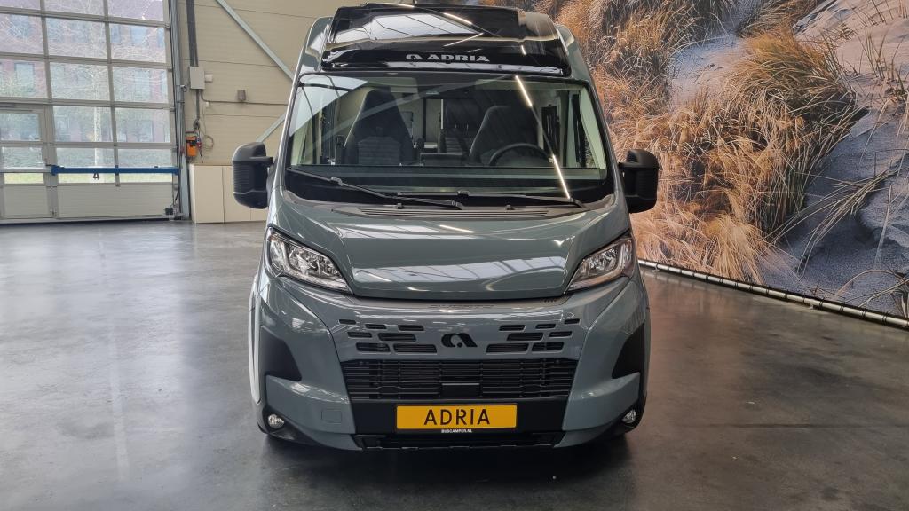 adria-twin-supreme-640-slb-18