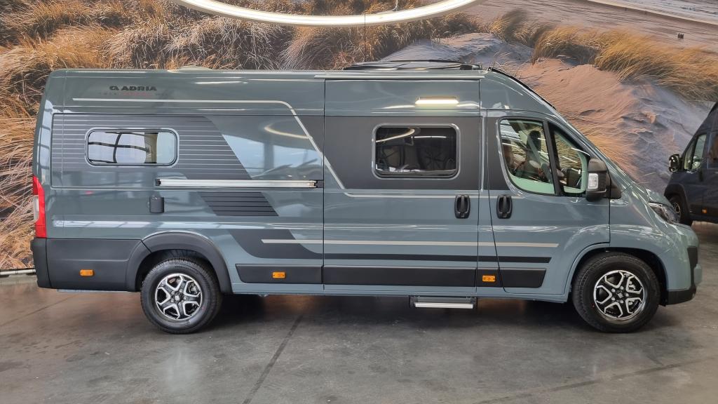 adria-twin-supreme-640-slb-22