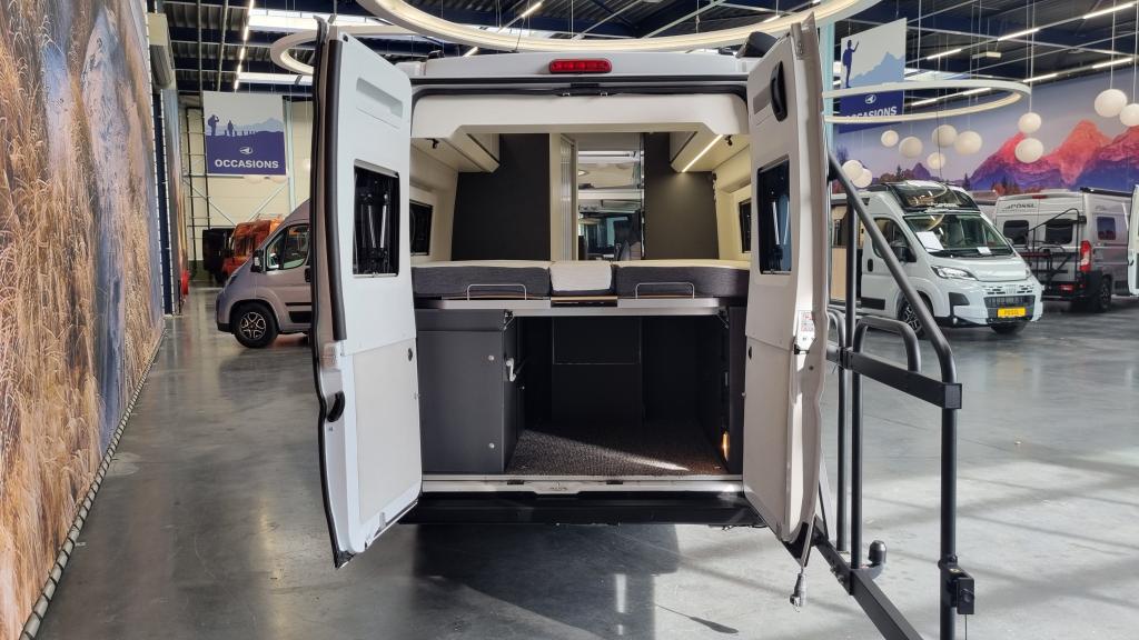 adria-twin-supreme-640-slb-11