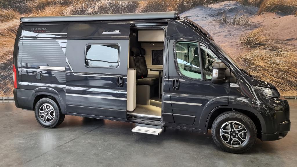 adria-twin-supreme-600-spb-2