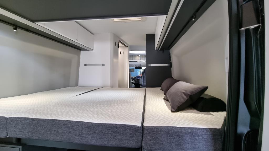 adria-twin-supreme-600-spb-13