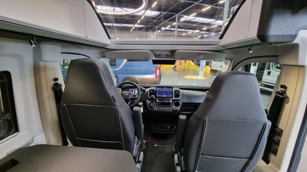 adria-twin-supreme-600-spb-15