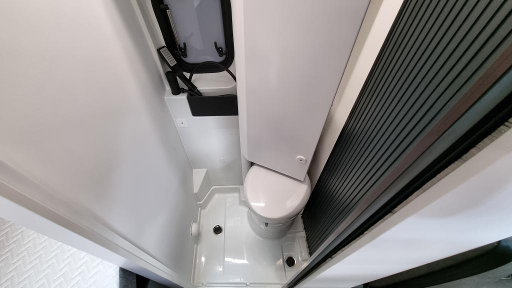 adria-twin-540-spb-18