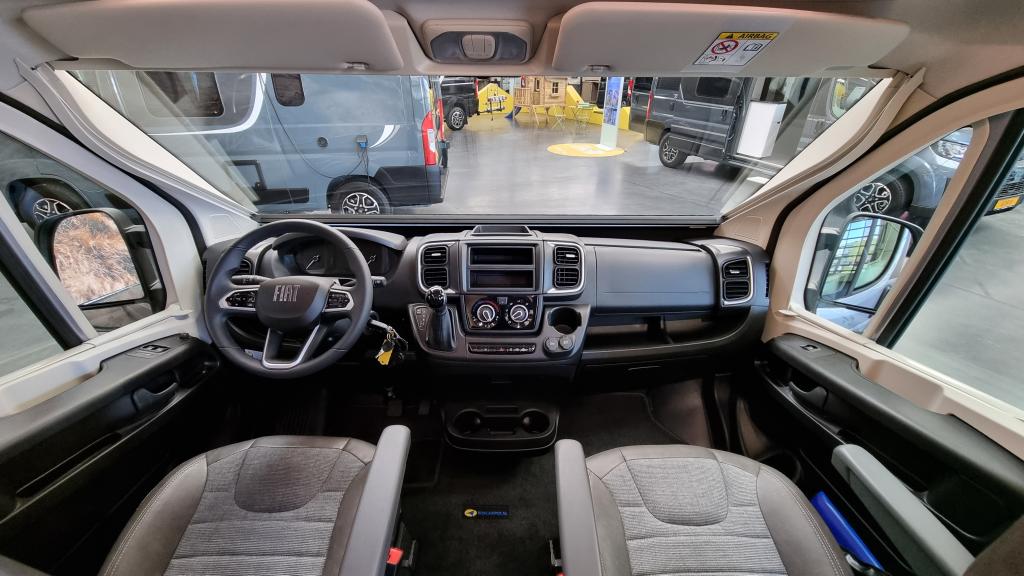 adria-twin-540-spb-20