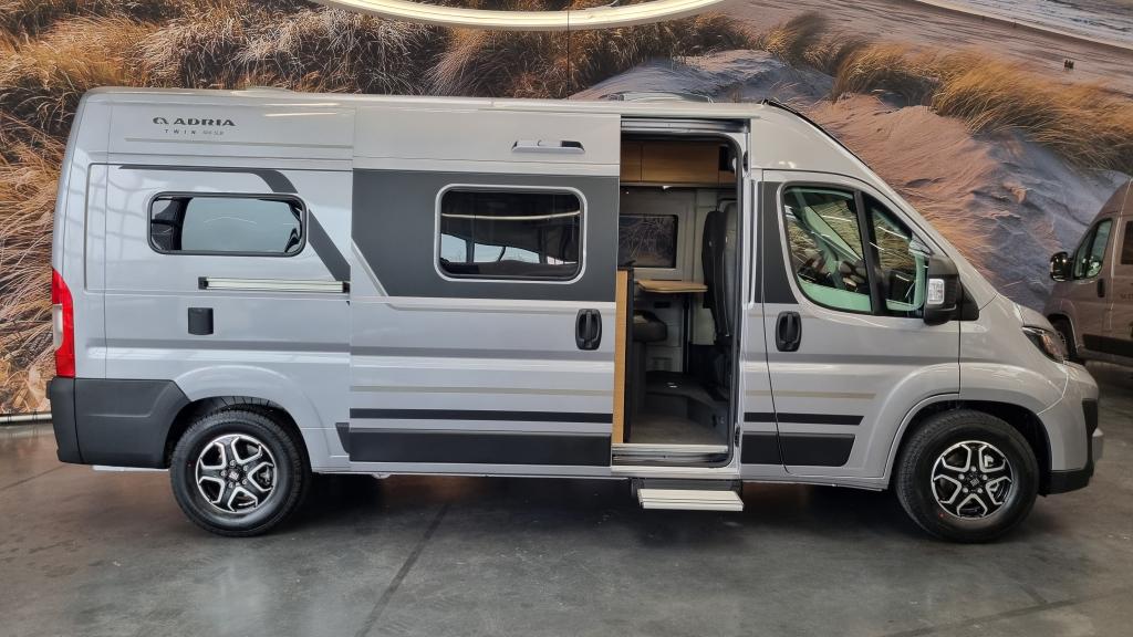 adria-twin-600-slb-20