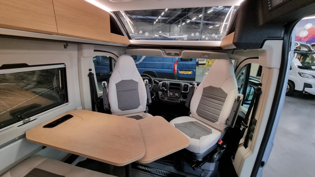 adria-twin-640-slb-60-year-12