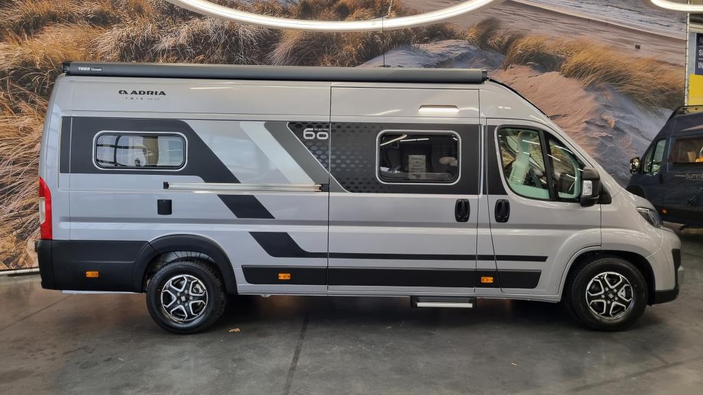 adria-twin-640-slb-60-year-20