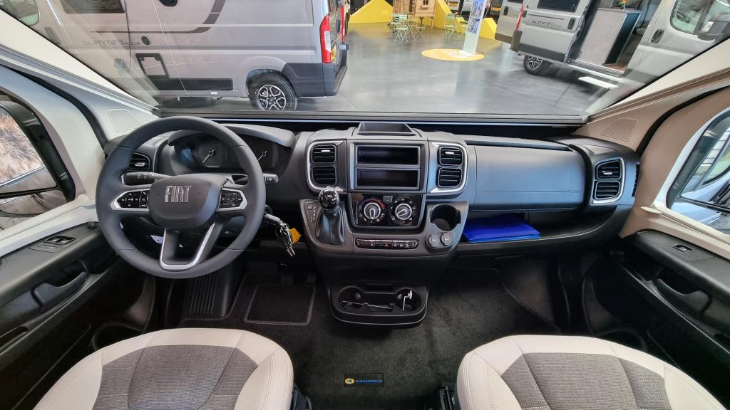 adria-twin-640-sgx-60-year-15