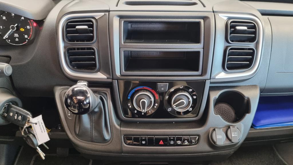 adria-twin-640-sgx-60-year-17