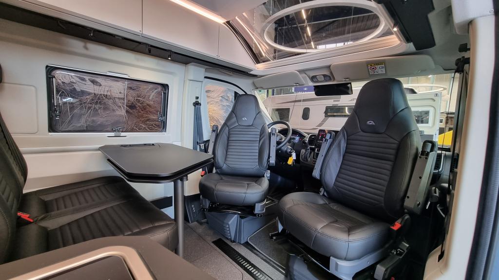 adria-twin-supreme-640-slb-2