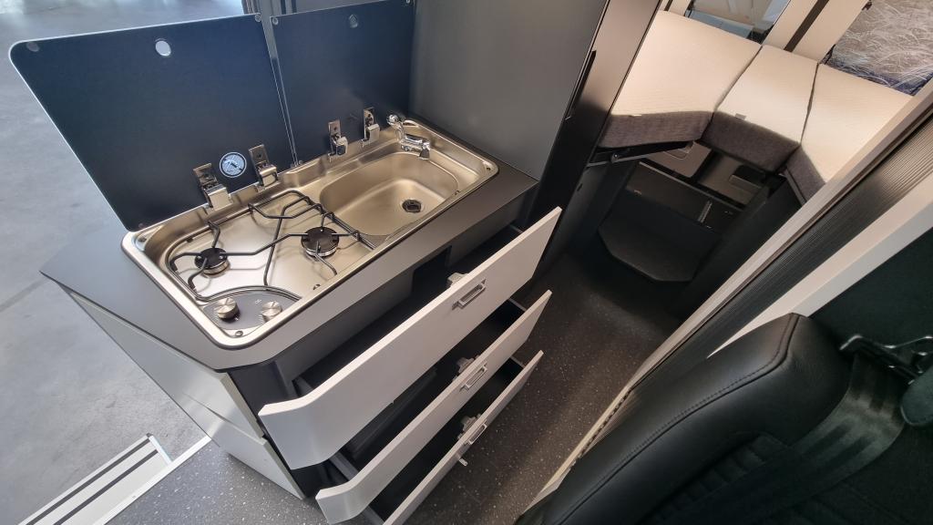 adria-twin-supreme-640-slb-3