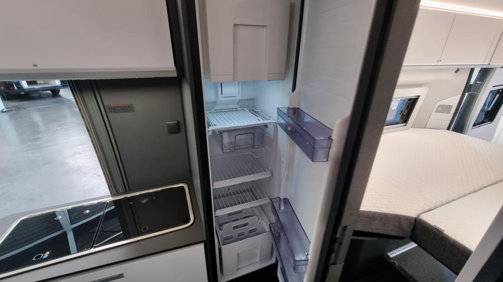 adria-twin-supreme-640-slb-4