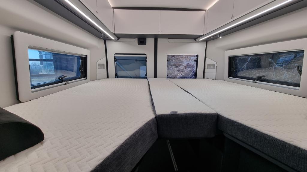 adria-twin-supreme-640-slb-8