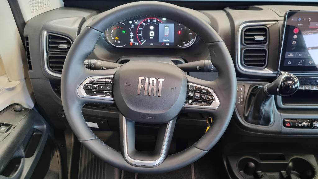 adria-twin-supreme-640-slb-17