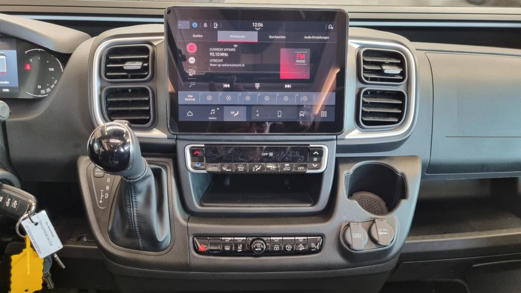 adria-twin-supreme-640-slb-18