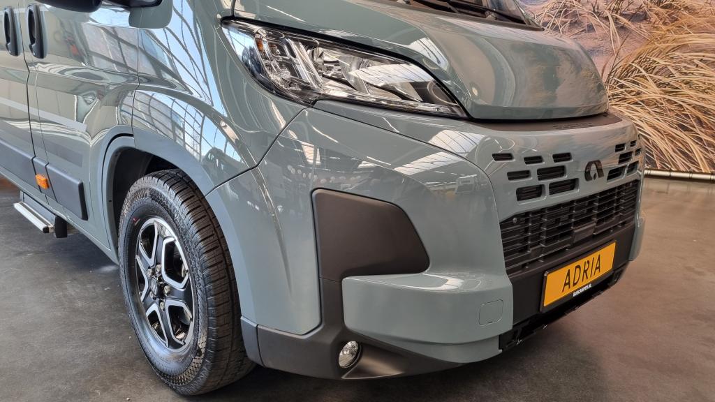 adria-twin-supreme-640-slb-21