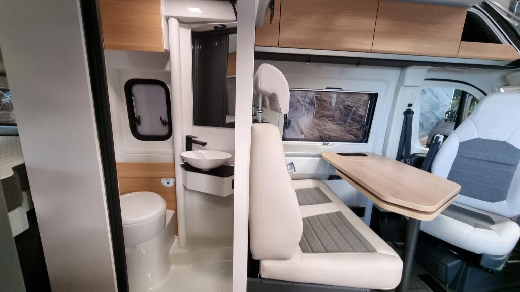 adria-twin-640-sgx-60-year-5