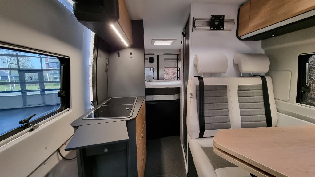 adria-twin-640-sgx-60-year-7