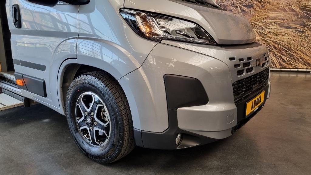 adria-twin-640-sgx-60-year-21