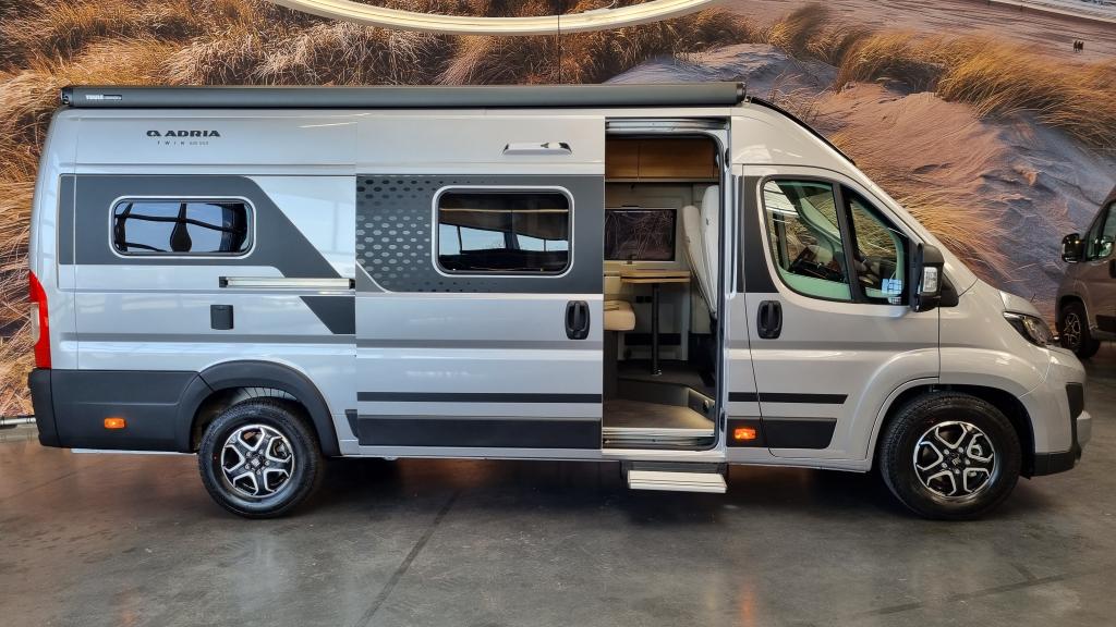 adria-twin-640-sgx-60-year-23