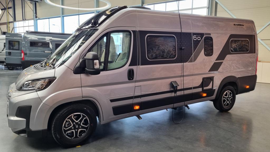 adria-twin-640-sgx-60-year-25