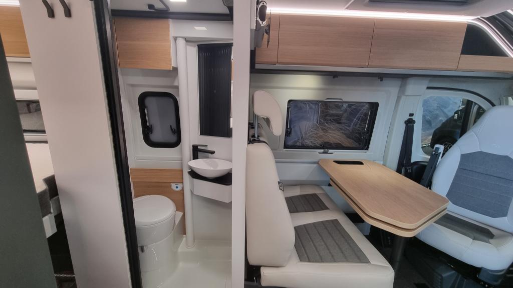 adria-twin-640-sgx-60-year-6