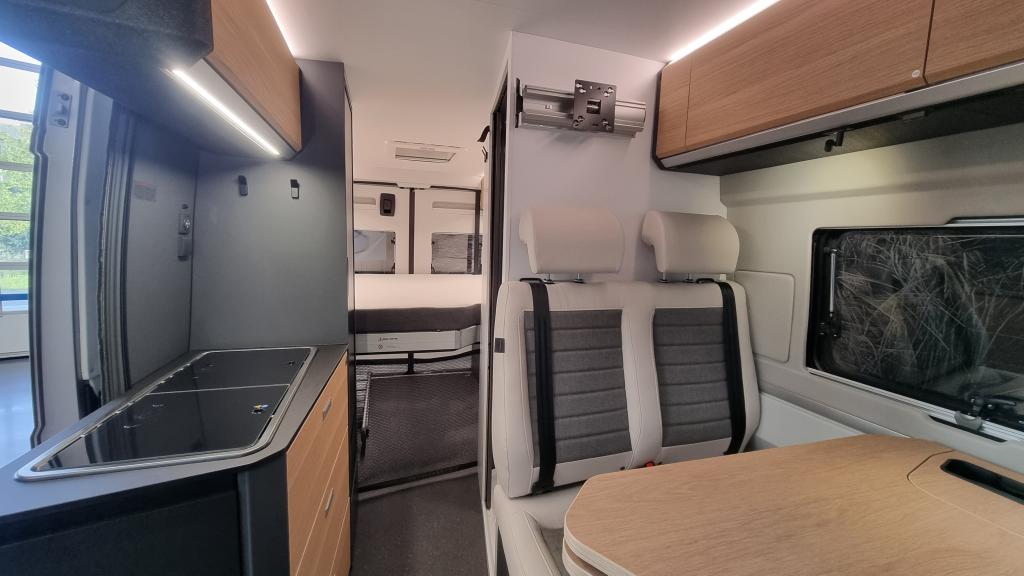 adria-twin-640-sgx-60-year-8