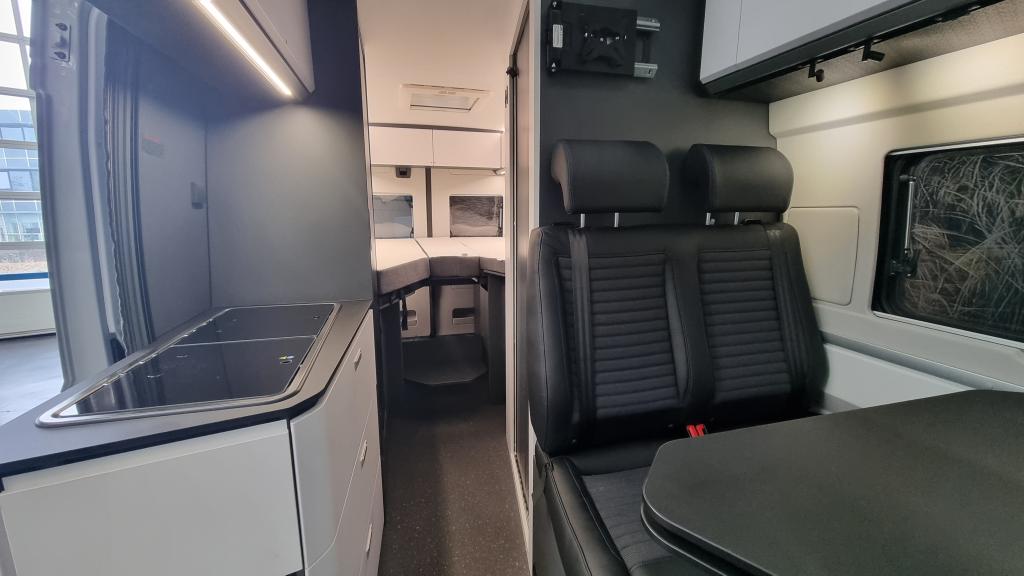 adria-twin-supreme-640-slb-4