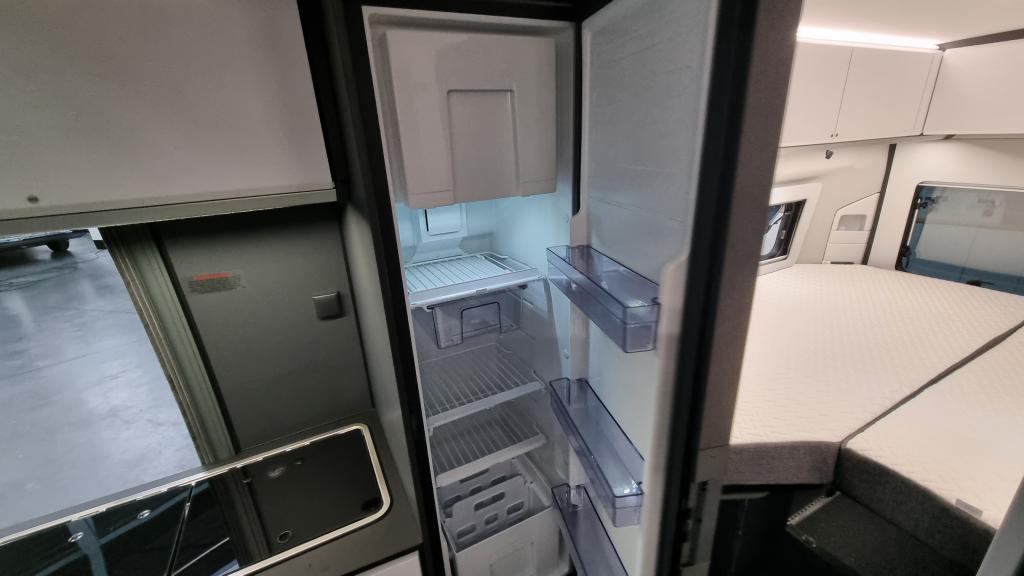 adria-twin-supreme-640-slb-5