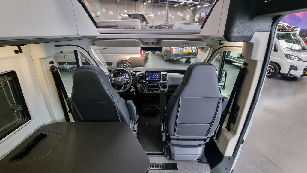 adria-twin-supreme-640-slb-16