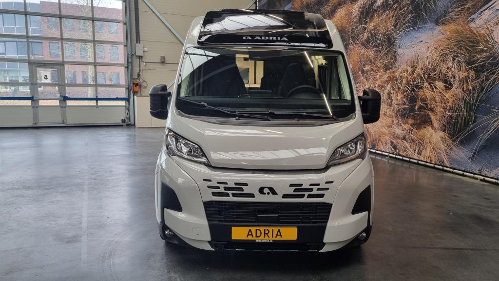 adria-twin-supreme-640-slb-22