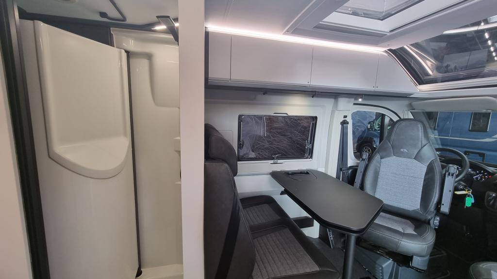 adria-twin-supreme-600-spb-6