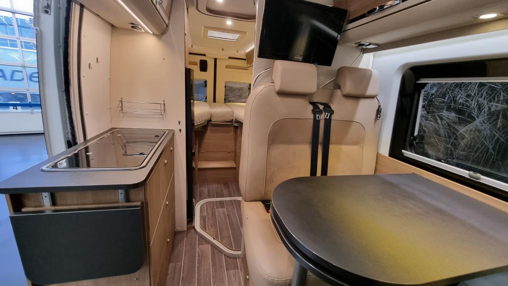 adria-twin-640-slx-buscamper-3