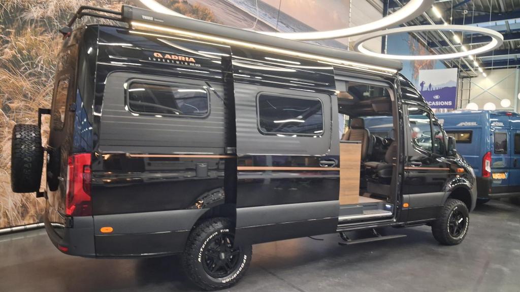 adria-supertwin-700-sgx-24