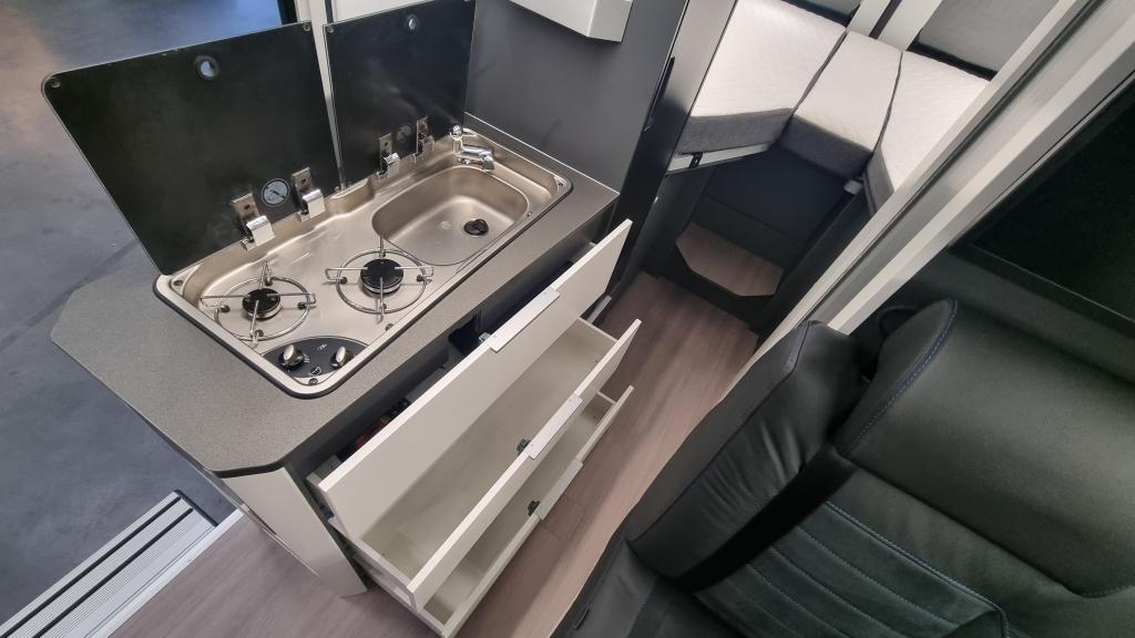 adria-twin-supreme-640-slb-3