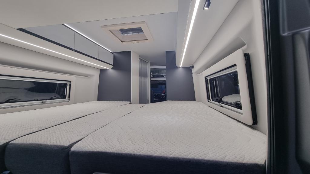 adria-twin-supreme-640-slb-15