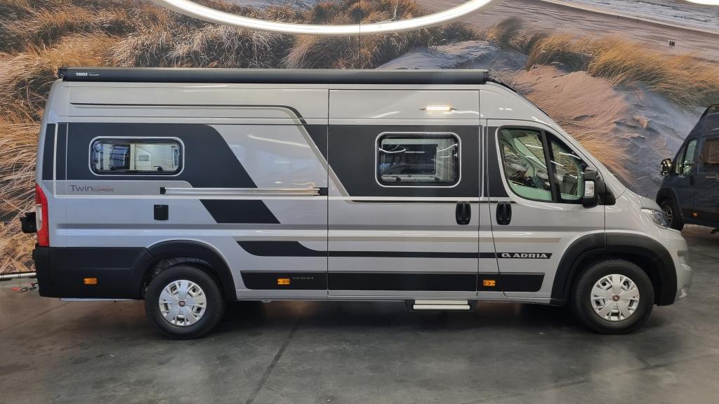 adria-twin-supreme-640-slb-23