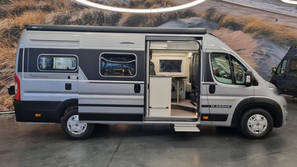 adria-twin-supreme-640-slb-24