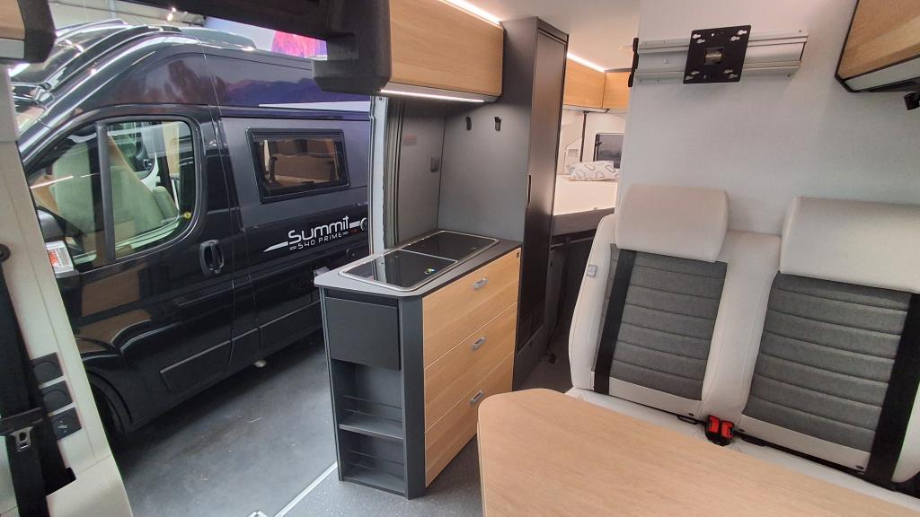 adria-twin-640-slb-60-year-6
