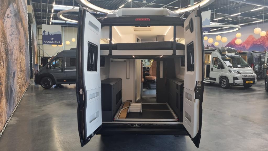adria-twin-supreme-640-sgx-poptop-roof-13